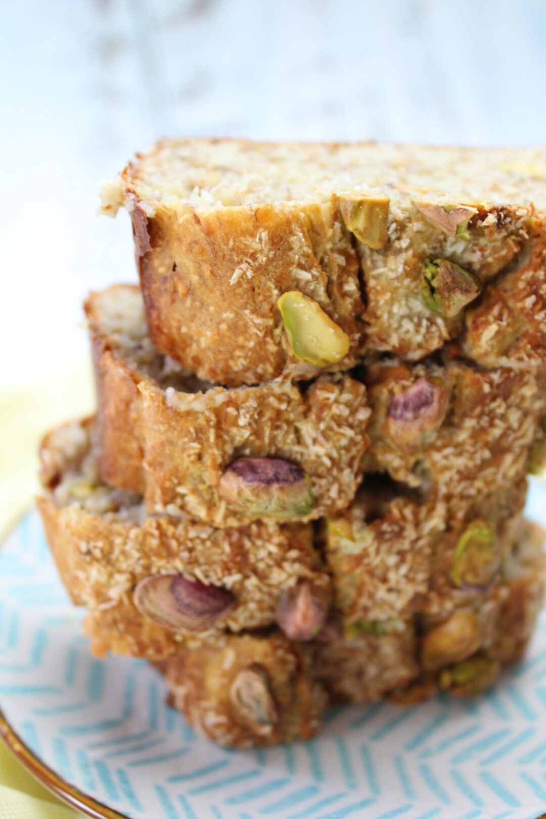 Gezond Bananenbrood Recept met Pistachenoten, Kokos en Limoen