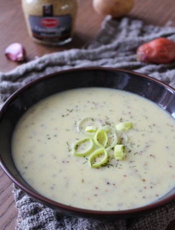 mosterdsoep met prei en zalm